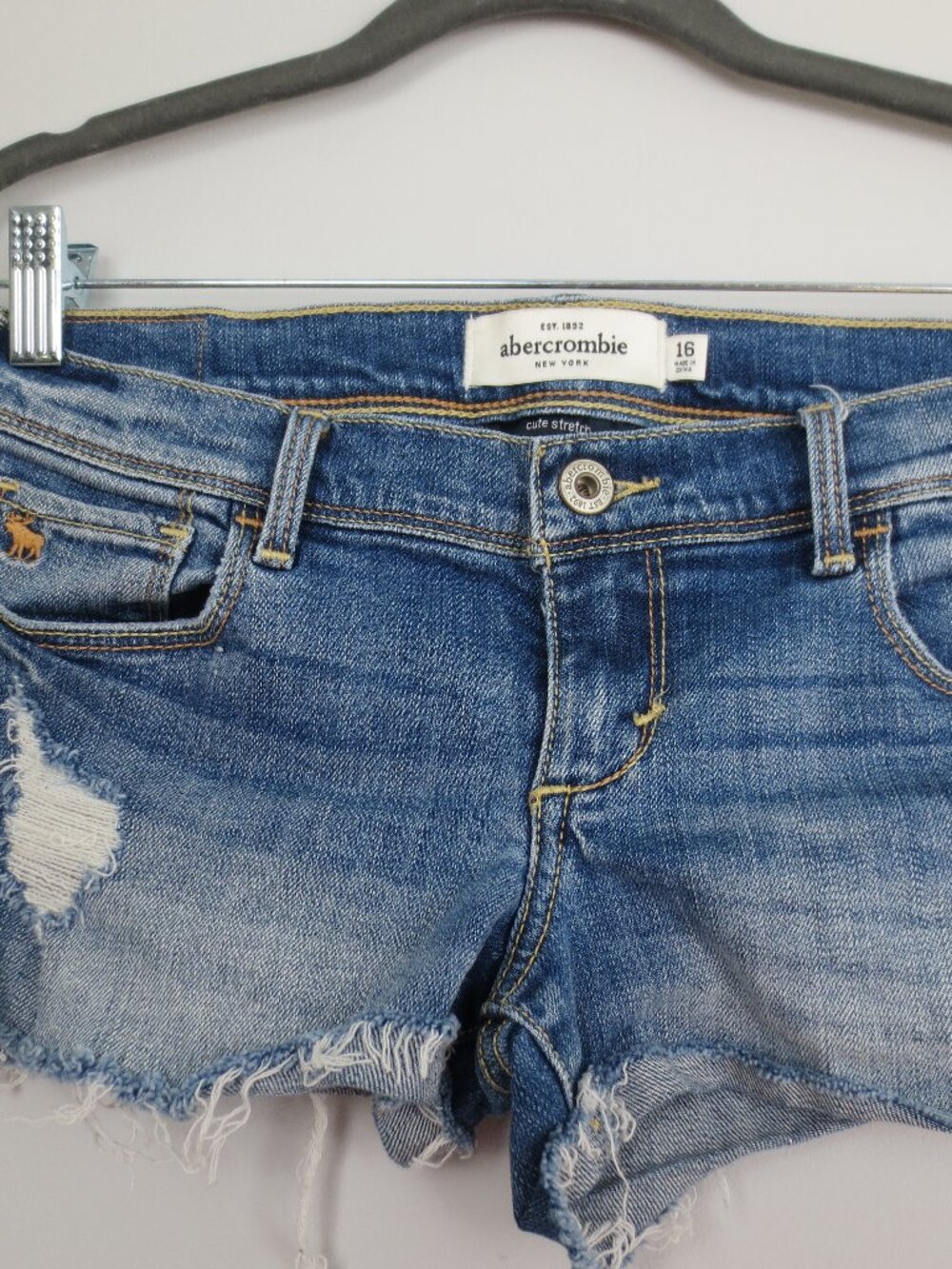 Vintage Y2K Abercrombie Cute Stretch Distressed Cutoff Denim Shorts